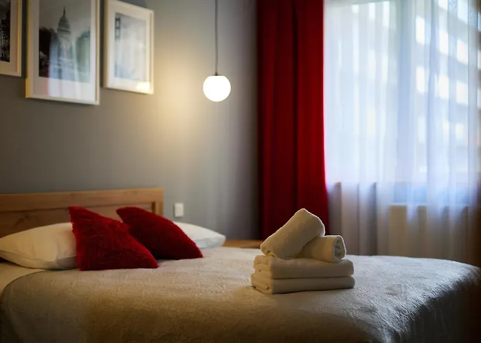 Park Red By Bookinghost Wrocław