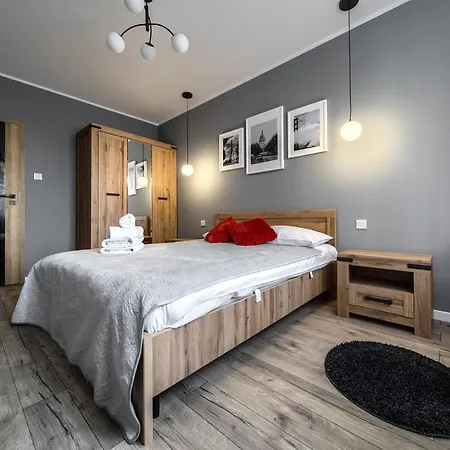 Park Red Apartment *