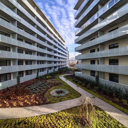 Park Red Apartment Wroclaw