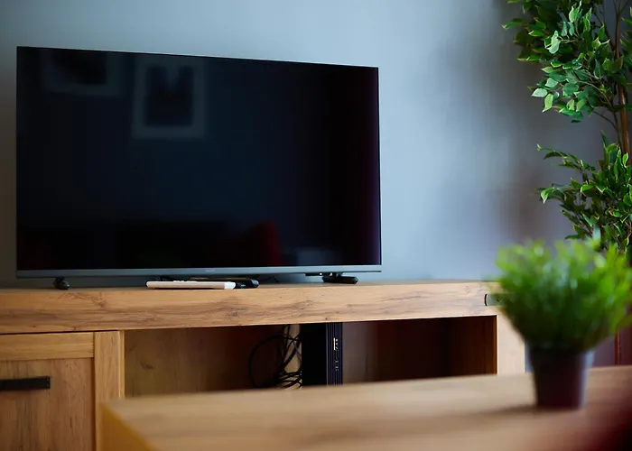 Park Red By Bookinghost